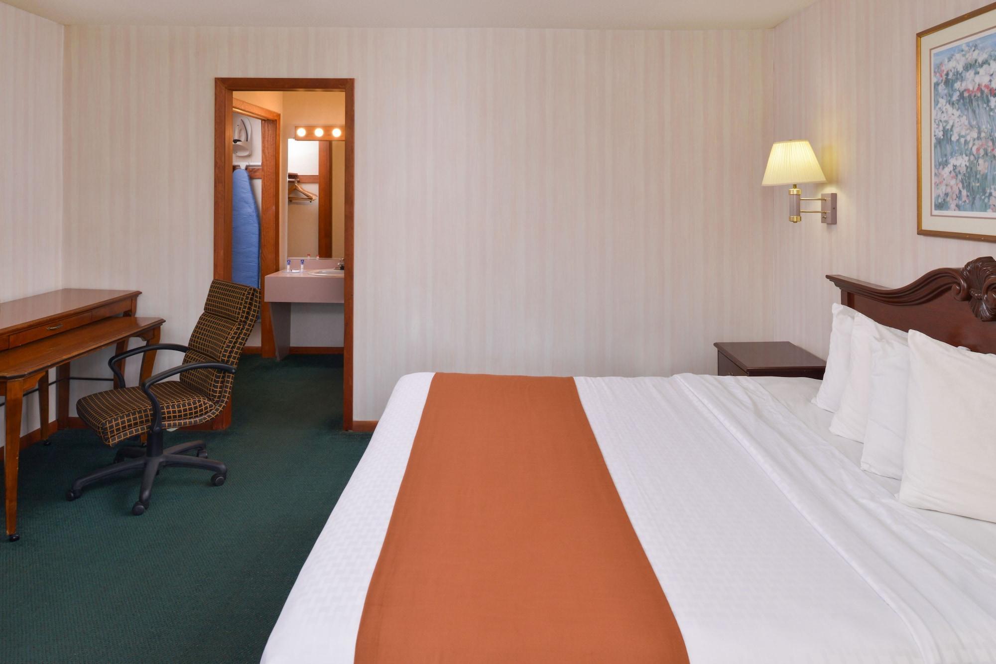 Americas Best Value Inn Plattsburgh Exterior foto