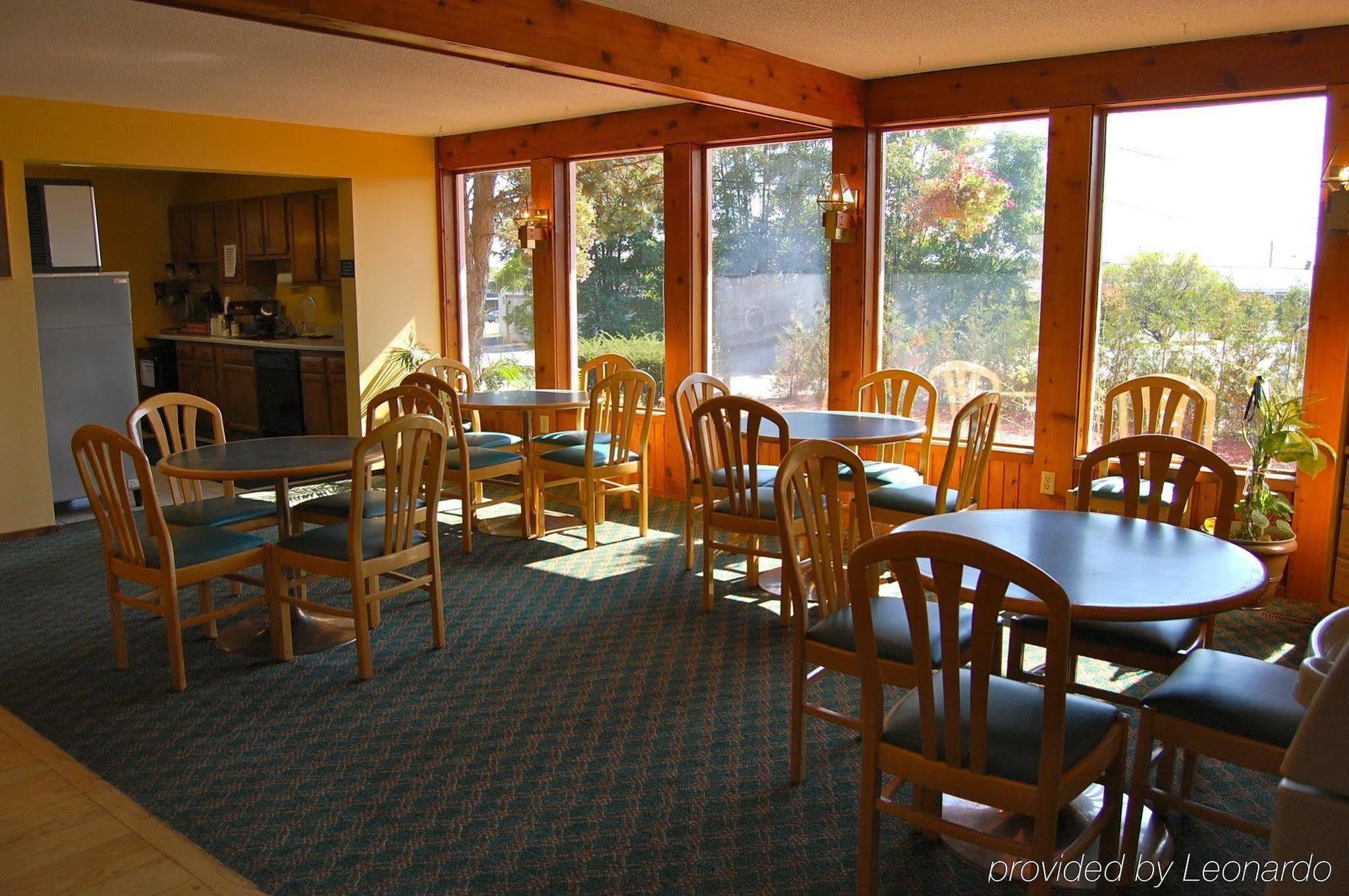 Americas Best Value Inn Plattsburgh Restaurante foto